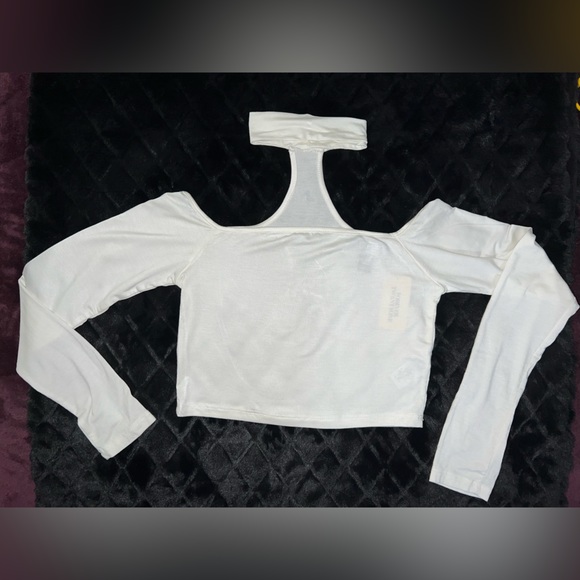 Forever 21 Tops - Off white/cream crop top